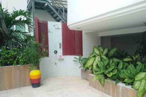 Condominio de 4 dormitorios en Bangkok, Tailandia № 183332 - foto 15
