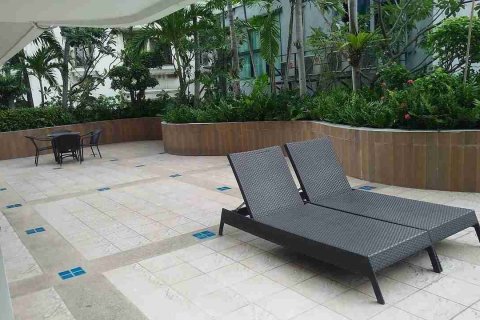 Condominio de 4 dormitorios en Bangkok, Tailandia № 183332 - foto 14