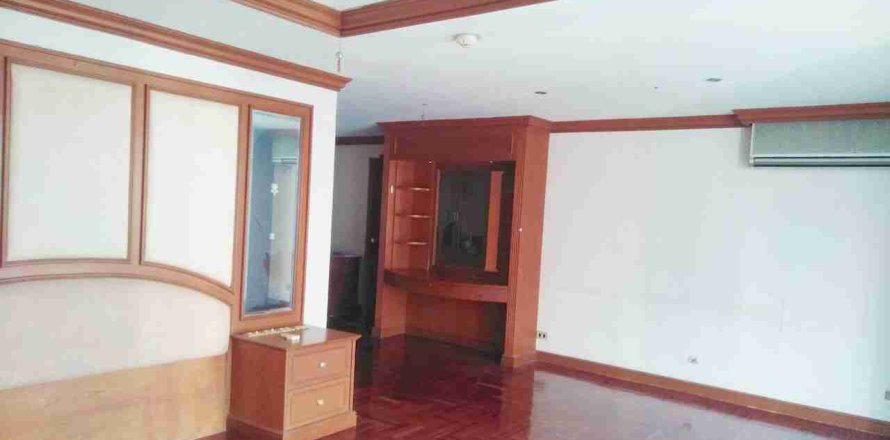 Condominio de 4 dormitorios en Bangkok, Tailandia № 183332