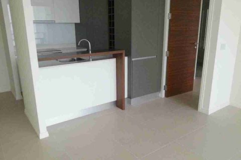 Condominio de 1 dormitorio en Thonburi, Bangkok, Tailandia № 183328 - foto 12