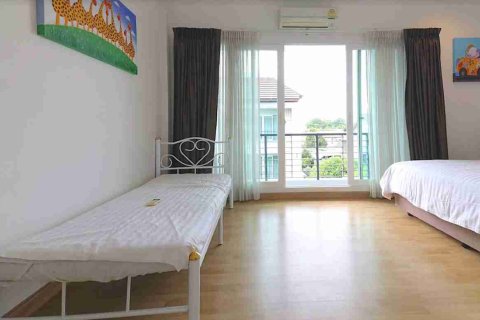 Haus in Bangkok, Thailand 3 Schlafzimmer № 183333 - Foto 16