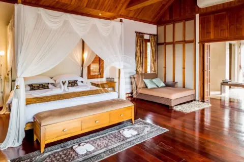 Chalet de 5 dormitorios en Rawai, Tailandia № 190619 - foto 8