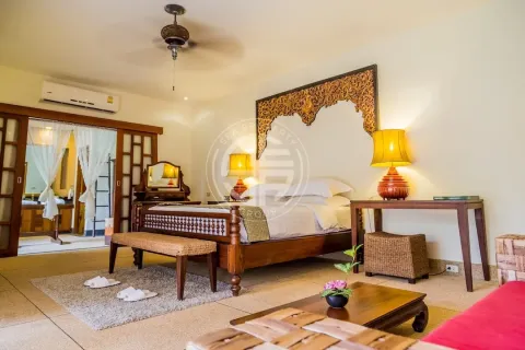 Chalet de 5 dormitorios en Rawai, Tailandia № 190619 - foto 18