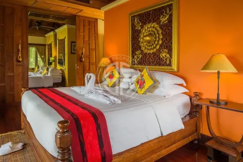 Chalet de 5 dormitorios en Rawai, Tailandia № 190619 - foto 15