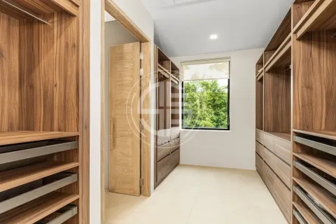 Chalet de 4 dormitorios en Phuket, Tailandia № 190617 - foto 8