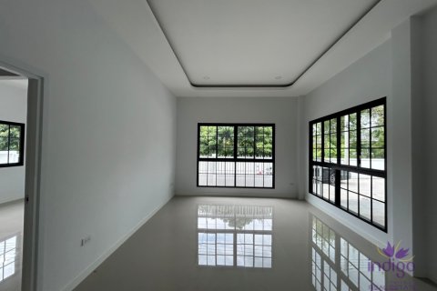 Casa de 3 dormitorios en San Sai, Tailandia № 205592 - foto 8