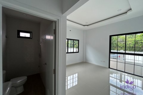 Casa de 3 dormitorios en San Sai, Tailandia № 205592 - foto 7