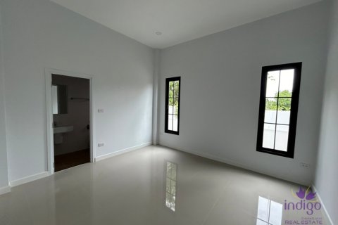 Casa de 3 dormitorios en San Sai, Tailandia № 205592 - foto 3