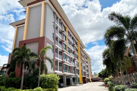 Condominio de 1 dormitorio en Hang Dong, Tailandia № 205591 - foto 2