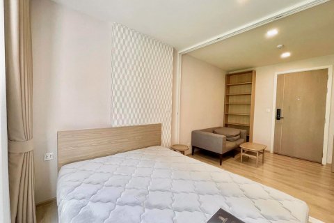Condominio de 1 dormitorio en Phra Khanong, Bangkok, Tailandia № 63518 - foto 2