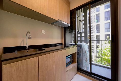 Condominio de 1 dormitorio en Phra Khanong, Bangkok, Tailandia № 63518 - foto 4