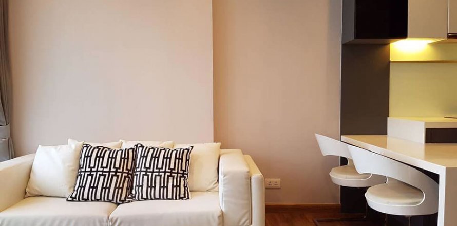 Condo à Bangkok, Thaïlande, 1 chambre à Ivy Ampio  № 47650