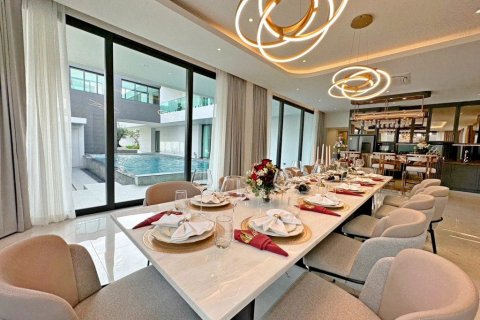 Casa de 6 dormitorios en Pattaya, Tailandia № 74254 - foto 9