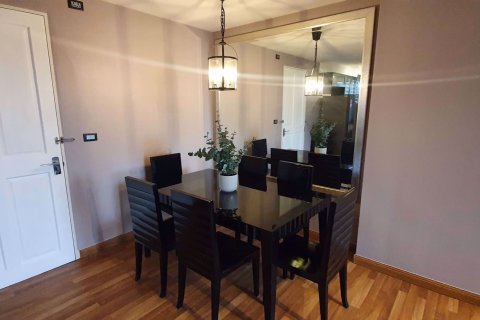 Condominio de 2 dormitorios en Yan Nawa, Bangkok, Tailandia № 47968 - foto 4