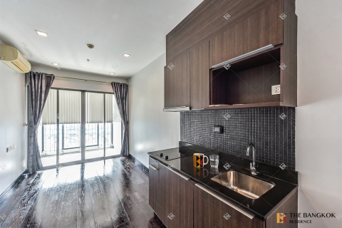 Condo in Bangkok, Thailand, 1 bedroom  № 185891 - photo 4