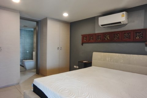 Apartamento de 3 habitaciones en Pattaya, Tailandia № 198811 - foto 8