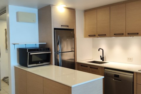Apartamento de 3 habitaciones en Pattaya, Tailandia № 198811 - foto 5