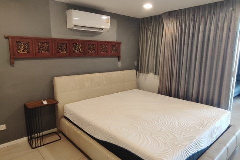 Apartamento de 3 habitaciones en Pattaya, Tailandia № 198811 - foto 9