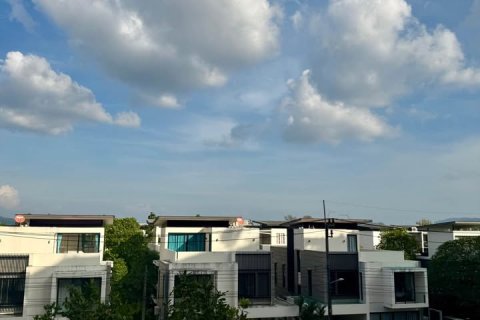 Apartamento de 2 habitaciones en Pattaya, Tailandia № 198808 - foto 10