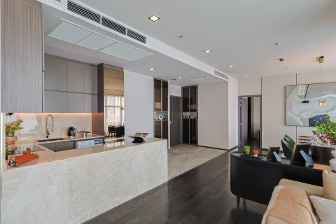 Ático de 3 dormitorios en Bangkok, Tailandia № 209677 - foto 26