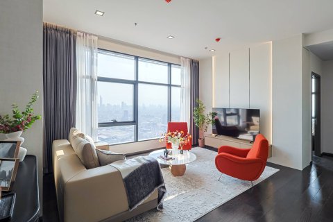 Ático de 3 dormitorios en Bangkok, Tailandia № 209677 - foto 6