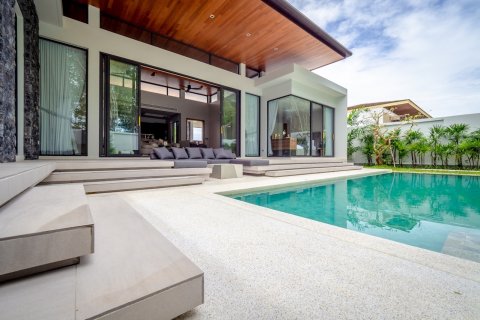 Casa de 3 dormitorios en Phuket, Tailandia № 65402 - foto 2