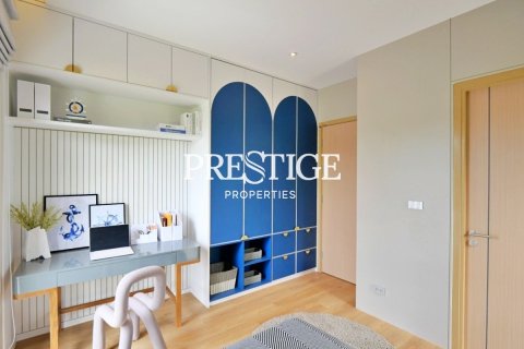 House in Pattaya, Thailand 4 bedrooms № 198422 - photo 21