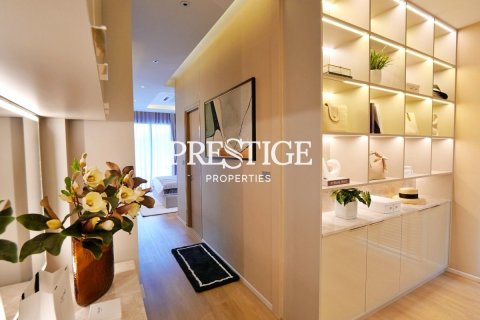House in Pattaya, Thailand 4 bedrooms № 198422 - photo 16