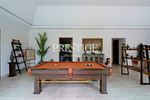 House in Pattaya, Thailand 3 bedrooms № 198423 - photo 24