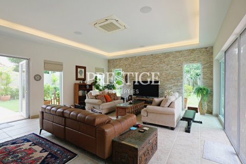 House in Pattaya, Thailand 3 bedrooms № 198423 - photo 26