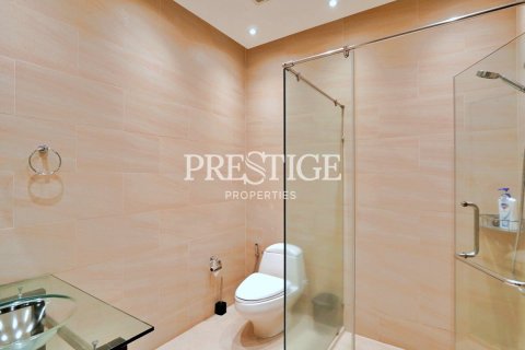 House in Pattaya, Thailand 3 bedrooms № 198420 - photo 12