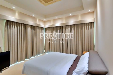 House in Pattaya, Thailand 3 bedrooms № 198420 - photo 13