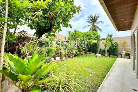 House in Pattaya, Thailand 3 bedrooms № 198420 - photo 20