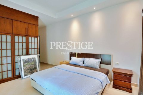 House in Pattaya, Thailand 3 bedrooms № 198420 - photo 17