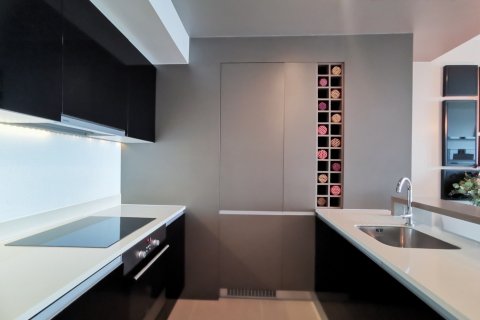 Condominio de 1 dormitorio en Sathon, Bangkok, Tailandia № 143600 - foto 13