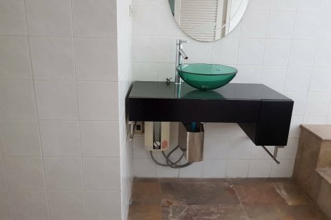 Condominio de 3 dormitorios en Bangkok, Tailandia № 143597 - foto 9