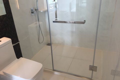 Condo in Watthana, Bangkok, Thailand, 2 bedrooms  № 138271 - photo 18