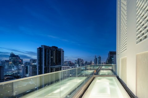 Condo in Bangkok, Thailand, 2 bedrooms № 165721 - photo 15