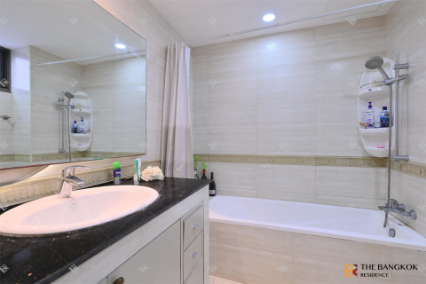 Condominio de 3 dormitorios en Bangkok, Tailandia № 188217 - foto 7