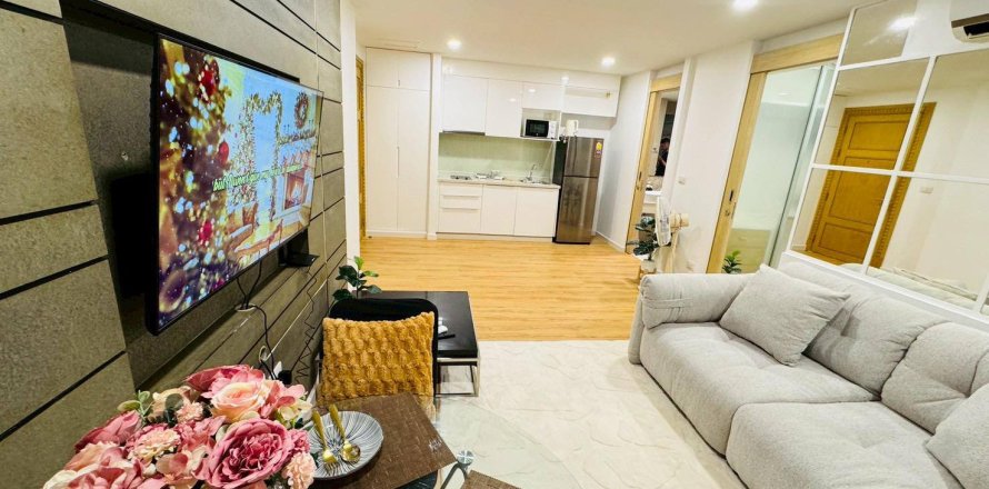 Apartamento de 2 habitaciones en Pattaya, Tailandia № 171370
