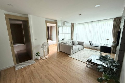 Apartamento de 2 habitaciones en Pattaya, Tailandia № 171370 - foto 3