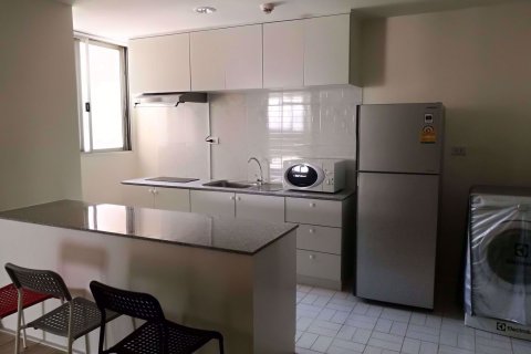 Condominio de 2 dormitorios en Watthana, Bangkok, Tailandia № 48158 - foto 6