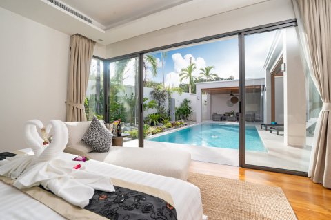 Casa de 4 dormitorios en Phuket, Tailandia № 65859 - foto 12