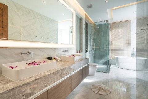 Casa de 4 dormitorios en Phuket, Tailandia № 65859 - foto 13