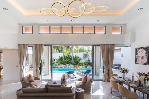 Casa de 4 dormitorios en Phuket, Tailandia № 65859 - foto 4