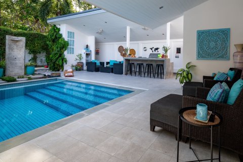 Chalet de 3 dormitorios en Phuket, Tailandia № 157930 - foto 2