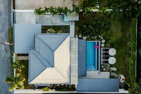 Chalet de 3 dormitorios en Phuket, Tailandia № 157930 - foto 3