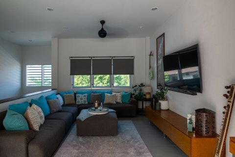 Chalet de 3 dormitorios en Phuket, Tailandia № 157930 - foto 9