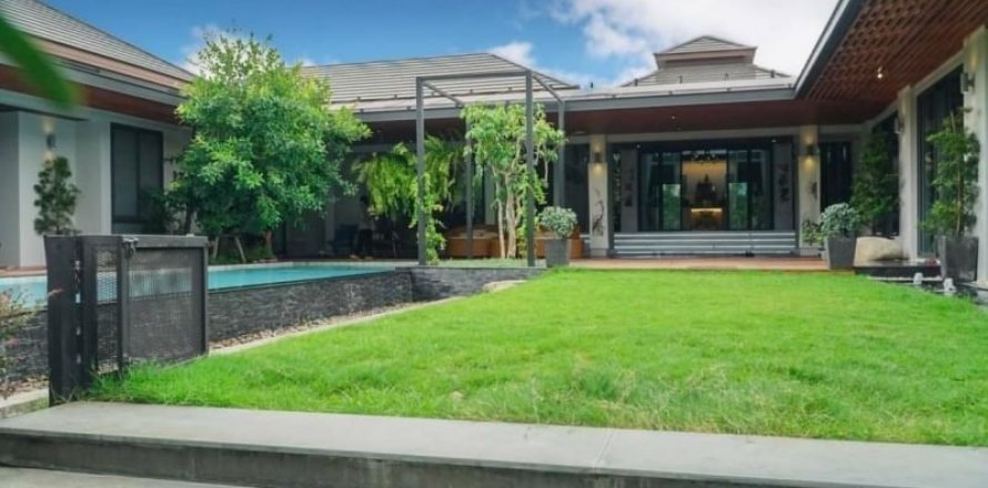 Villa in Chiang Mai, Thailand 5 Schlafzimmer № 134027