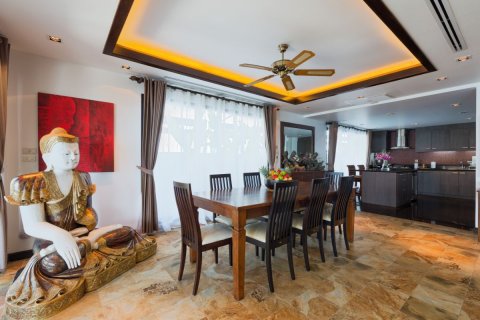 Chalet de 11 dormitorios en Kathu, Tailandia № 134026 - foto 9